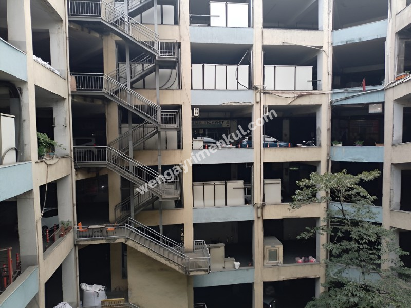 İŞKENT D Blok Sanayi Sitesinde Satılık İmalathane 