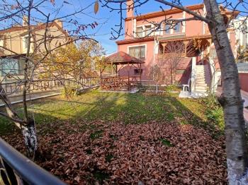 GÜVENAY - ÇORUM BİNEVLERDE PINAR KOLEJİ CİVARI 8+1 SATILIK VİLLA