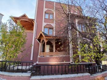 GÜVENAY - ÇORUM BİNEVLERDE PINAR KOLEJİ CİVARI 8+1 SATILIK VİLLA