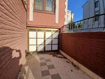 GÜVENAY - ÇORUM BİNEVLERDE PINAR KOLEJİ CİVARI 8+1 SATILIK VİLLA