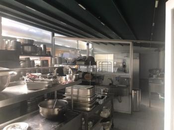 Lefkoşa Merkez'de Köşlüçiflik Bölgesin'de Restorant ve Cafe Olarak Çalıştırılmaya Hazır Mekan