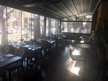 Lefkoşa Merkez'de Köşlüçiflik Bölgesin'de Restorant ve Cafe Olarak Çalıştırılmaya Hazır Mekan