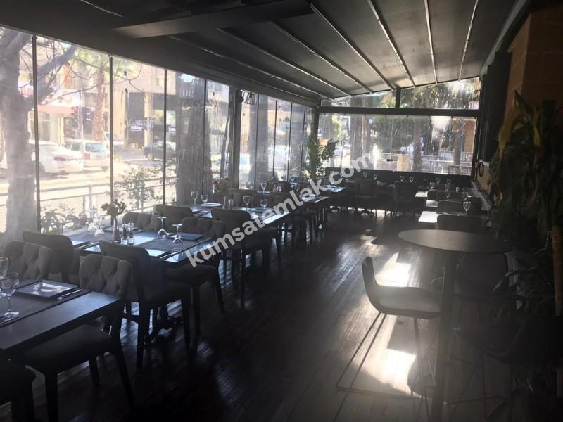 Lefkoşa Merkez'de Köşlüçiflik Bölgesin'de Restorant ve Cafe Olarak Çalıştırılmaya Hazır Mekan
