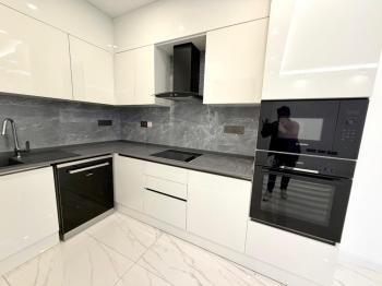 Kıbrıs Girne Karakum Akacan Cruise Sitesinde Satılık Havuz Manzaralı 2+1 Daire