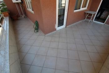 ASLAN'DAN MERKEZİ KONUMDA 4 CEPHELİ, 280 M2, ORJİNAL 4+1 DAİRE