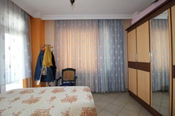 ASLAN'DAN MERKEZİ KONUMDA 4 CEPHELİ, 280 M2, ORJİNAL 4+1 DAİRE