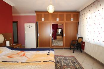 ASLAN'DAN MERKEZİ KONUMDA 4 CEPHELİ, 280 M2, ORJİNAL 4+1 DAİRE