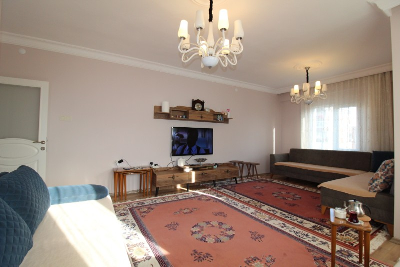 ASLAN' DAN MENDERES'TE SİTE İÇİ, FULL YAPILI, DOĞALGAZLI 3+1 DAİRE