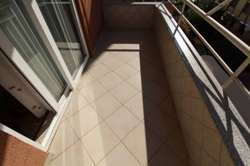 ASLAN'DAN MERKEZİ KONUMDA 4 CEPHELİ, 280 M2, ORJİNAL 4+1 DAİRE