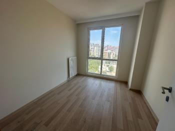 KARTAL PETROLİŞ’TE SIFIR, LÜKS 3+1 – EBEVEYN BANYOLU, KAPALI OTOPARKLI, HAVUZLU SİTEDE