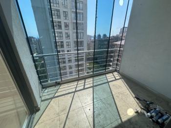 KARTAL PETROLİŞ’TE SIFIR, LÜKS 3+1 – EBEVEYN BANYOLU, KAPALI OTOPARKLI, HAVUZLU SİTEDE