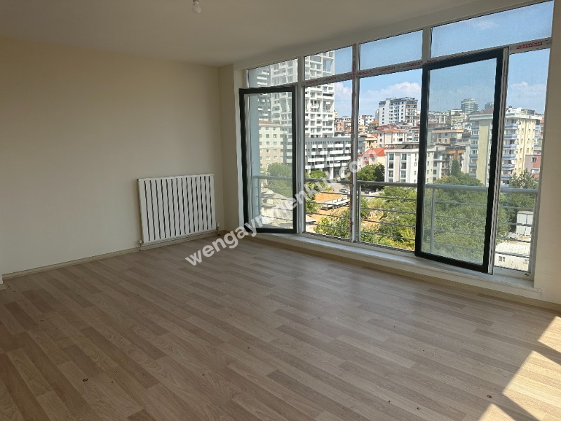 KARTAL PETROLİŞ’TE SIFIR, LÜKS 3+1 – EBEVEYN BANYOLU, KAPALI OTOPARKLI, HAVUZLU SİTEDE