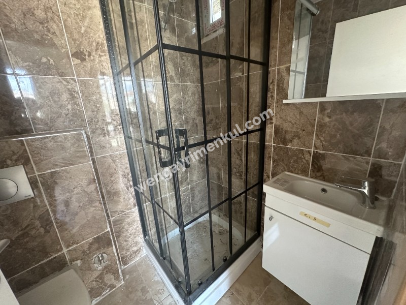 KARTAL PETROLİŞ’TE SIFIR, LÜKS 3+1 – EBEVEYN BANYOLU, KAPALI OTOPARKLI, HAVUZLU SİTEDE