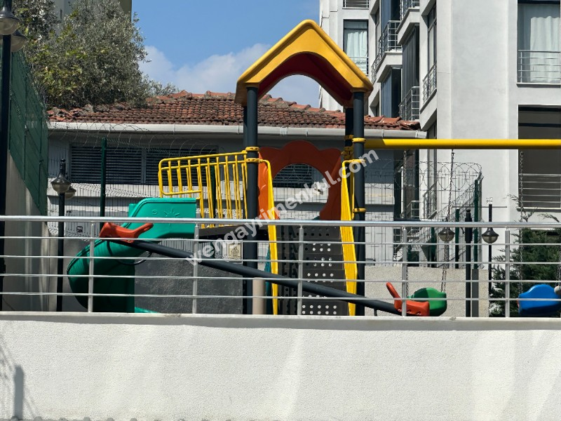 KARTAL PETROLİŞ’TE SIFIR, LÜKS 3+1 – EBEVEYN BANYOLU, KAPALI OTOPARKLI, HAVUZLU SİTEDE