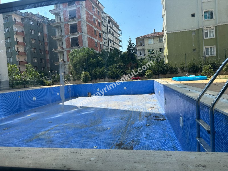 KARTAL PETROLİŞ’TE SIFIR, LÜKS 3+1 – EBEVEYN BANYOLU, KAPALI OTOPARKLI, HAVUZLU SİTEDE