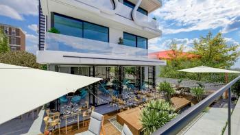 KKTC Lefke Gemikonağı'ndan Denize Sıfır Muhteşem Manzaralı Satılık Ultra Lüks Eşyalı 1+1 Daireler