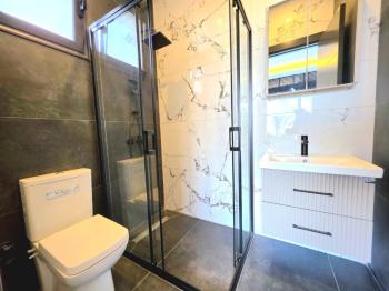 KKTC Girne Alsancak'ta Milli Park Üstü Site İçerisinde Taşınmaya Hazır Satılık 4+1 Lüks Villalar