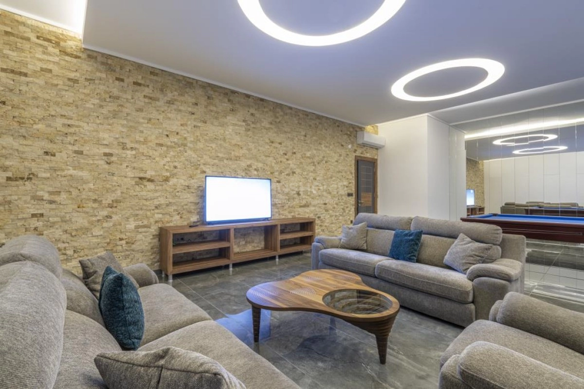 Geräumige 3+1 möblierte Wohnung in Oba