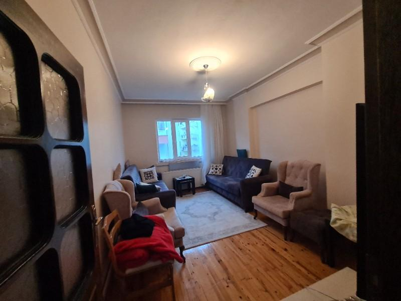 Eski rektörlük civarı 3+1  satılık kombili   daire