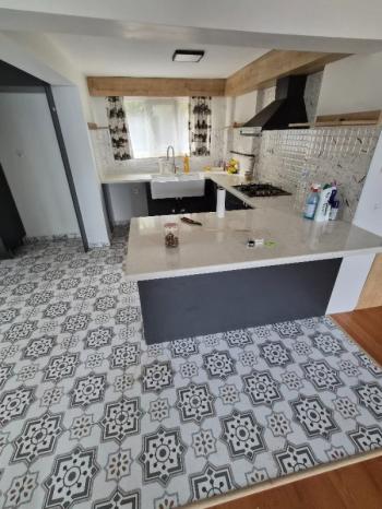 Mudanyada Deniz Manzaralı Triplex Villa