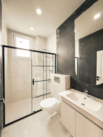 BEYLİKDÜZÜ GÜRPINAR DA 6+2 SATILIK HAVUZLU VİLLA