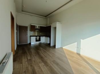 Bornova Narova 2.Etap'ta satılık 1+1 daire