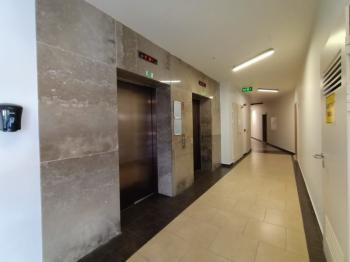 Bornova Narova 2.Etap'ta satılık 1+1 daire