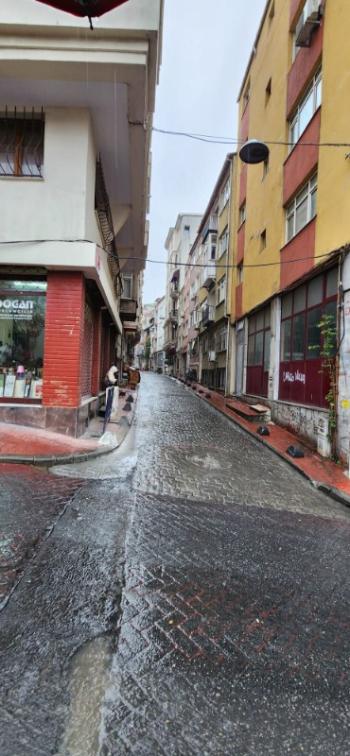 BEYOĞLU ÇATMA MESCİT MAHALLESİNDE SATILIK KOMPLE BİNA