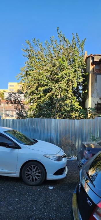 FATİH CERRAHPAŞA SAHİLE YAKIN KONUMDA SATILIK ARSA