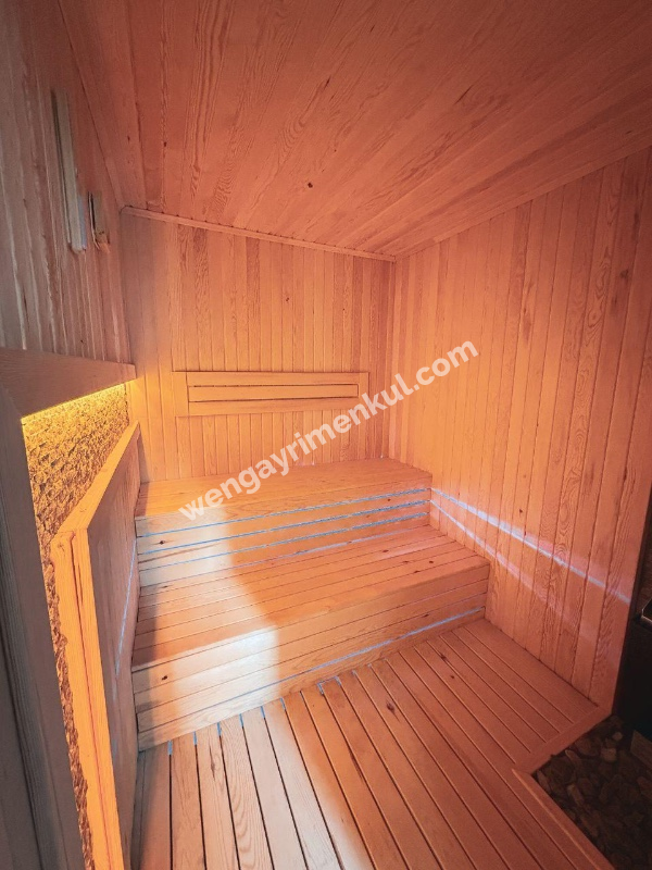 BEYLİKDÜZÜ GÜRPINAR DA 6+2 SATILIK HAVUZLU VİLLA