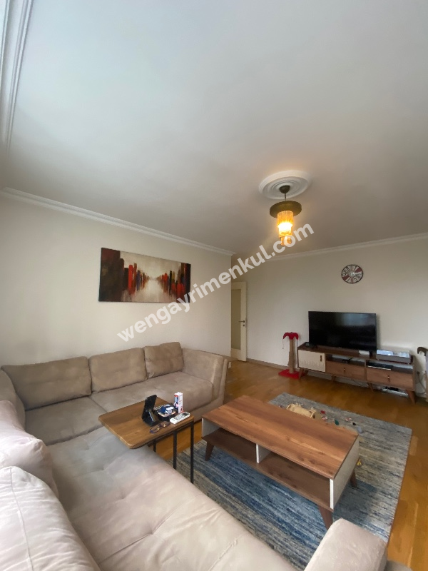 ŞiŞLi HALİDE EDİP ADIVARDA TUNNEL PLAZADA 2+1 SATILIK DAİRE