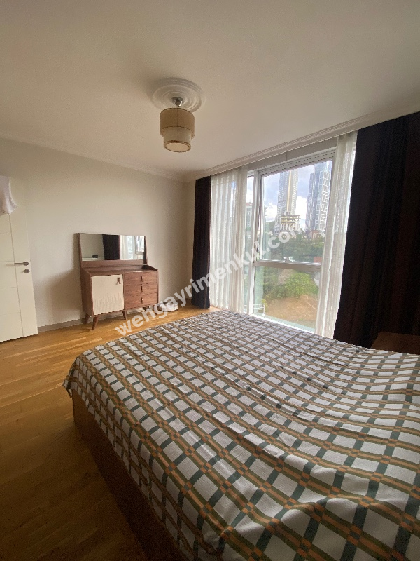 ŞiŞLi HALİDE EDİP ADIVARDA TUNNEL PLAZADA 2+1 SATILIK DAİRE