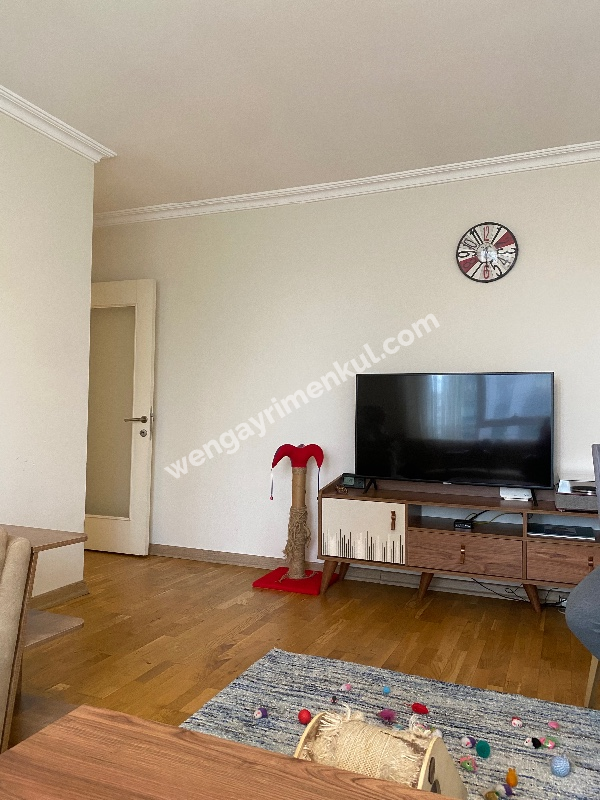 ŞiŞLi HALİDE EDİP ADIVARDA TUNNEL PLAZADA 2+1 SATILIK DAİRE