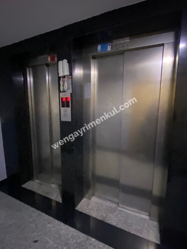 ŞiŞLi HALİDE EDİP ADIVARDA TUNNEL PLAZADA 2+1 SATILIK DAİRE