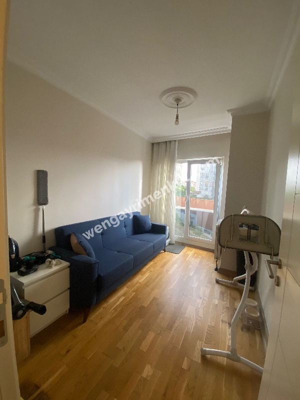 ŞiŞLi HALİDE EDİP ADIVARDA TUNNEL PLAZADA 2+1 SATILIK DAİRE