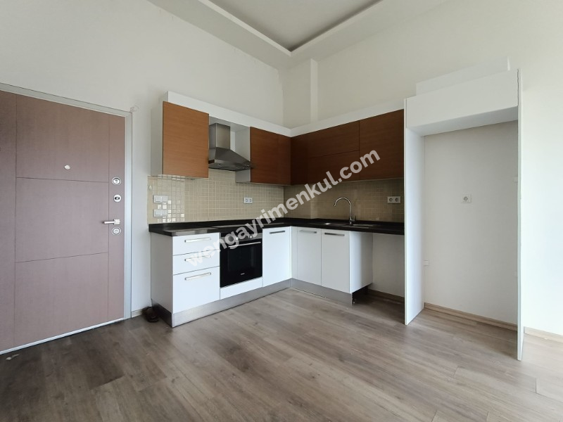 Bornova Narova 2.Etap'ta satılık 1+1 daire