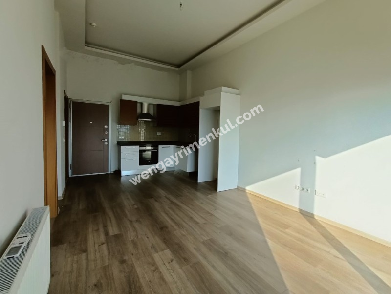 Bornova Narova 2.Etap'ta satılık 1+1 daire