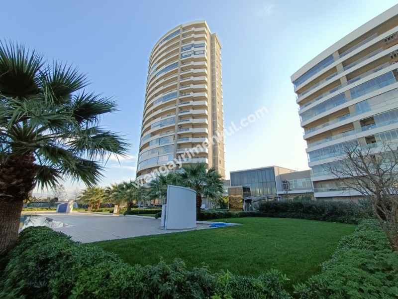 Bornova Narova 2.Etap'ta satılık 1+1 daire