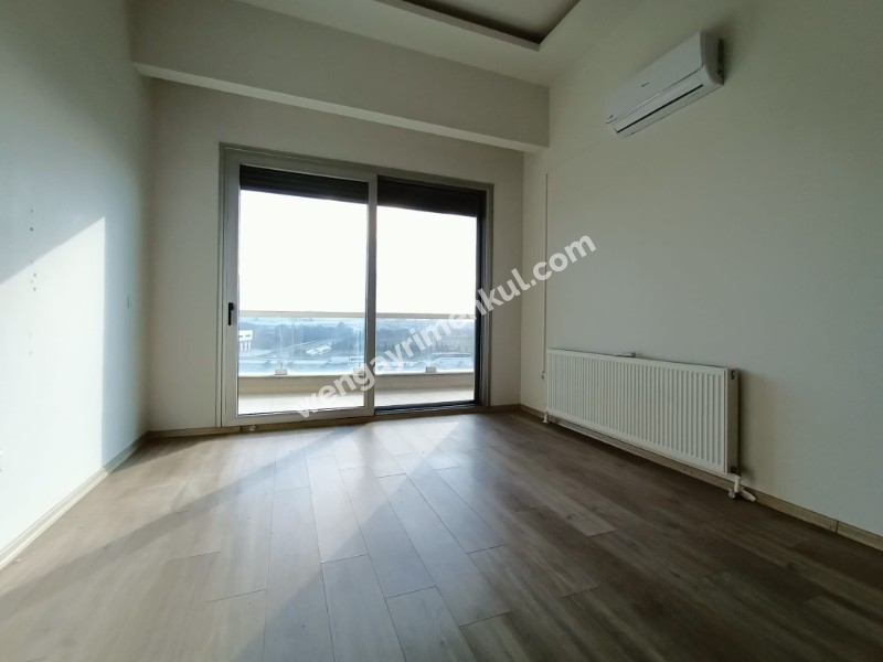 Bornova Narova 2.Etap'ta satılık 1+1 daire