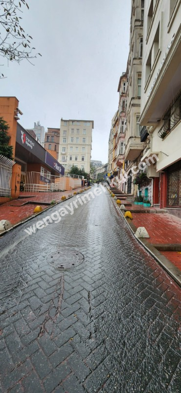 BEYOĞLU ÇATMA MESCİT MAHALLESİNDE SATILIK KOMPLE BİNA