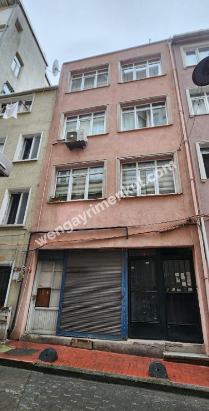 BEYOĞLU ÇATMA MESCİT MAHALLESİNDE SATILIK KOMPLE BİNA