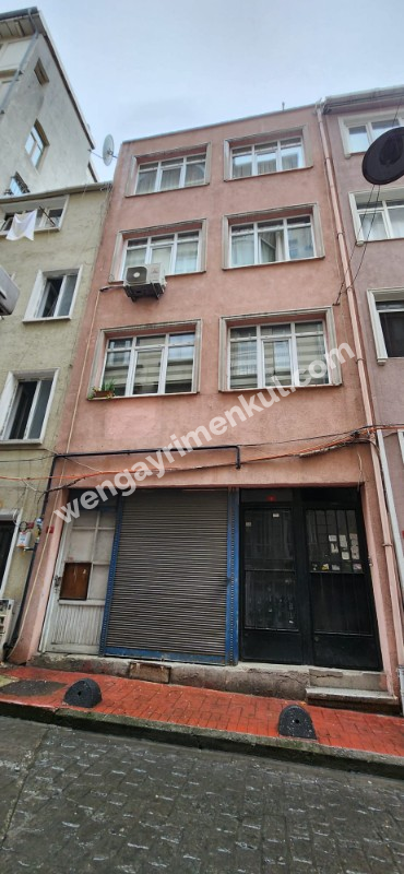 BEYOĞLU ÇATMA MESCİT MAHALLESİNDE SATILIK KOMPLE BİNA