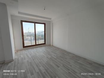 İSKELE YOLUNDA KİRALIK 3+1 DAİRE