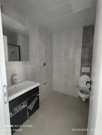 İSKELE YOLUNDA KİRALIK 3+1 DAİRE