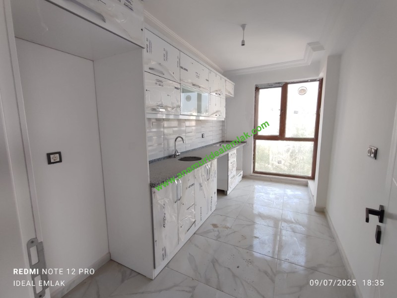 İSKELE YOLUNDA KİRALIK 3+1 DAİRE