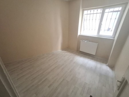 Yeşilpınar'da Metro'ya 5 Dk Yüksek Giriş 3+1 Boş Satılık Daire