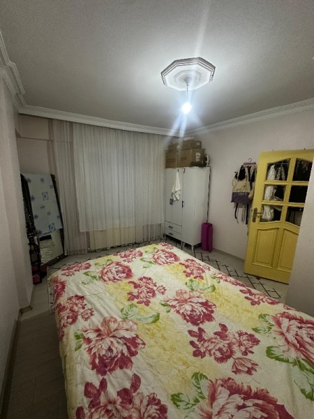 Yeşilpınar Metro'ya 4 Dk Girne Caddesinde 2+1 Arakat Satılık Daire