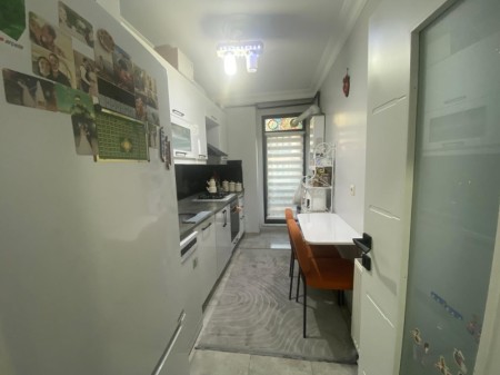 DİŞ HASTANESİNE YAKIN OTOPARKLI YENİ BİNA'DA 2+1 TEMİZ DAİRE