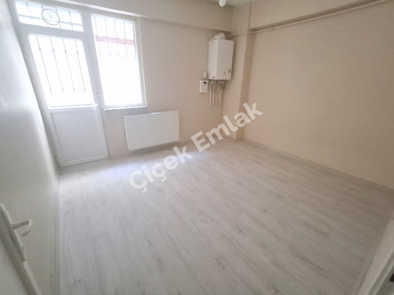 Yeşilpınar'da Metro'ya 5 Dk Yüksek Giriş 3+1 Boş Satılık Daire