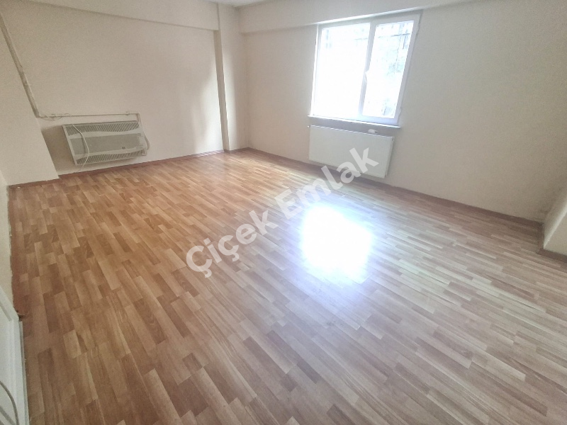 Yeşilpınar'da Metro'ya 5 Dk Yüksek Giriş 3+1 Boş Satılık Daire